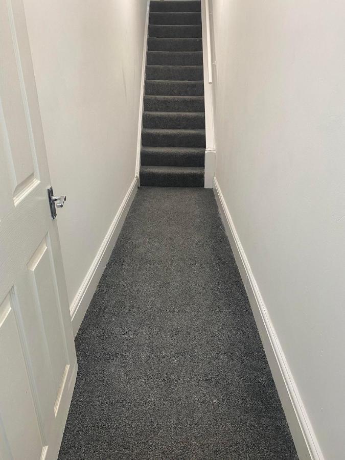 The Retreats 2 Kenfig Hill Pet Friendly 2 Bedroom Flat With King Size Bed Twin Beds And Sofa Bed Sleeps Up To 5 People Exterior foto